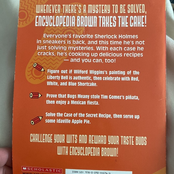 Encyclopedia Brown Chapter Books - Picture 9 of 10